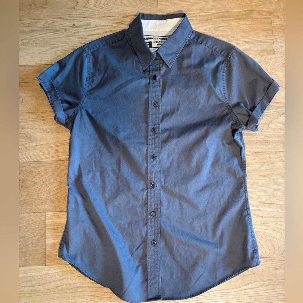 Androgynous Fox Short Sleeve Gray Button Down Shirt